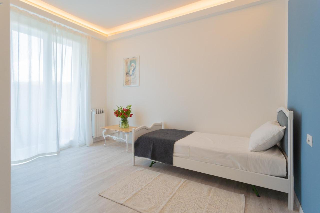 Acqua Chiara Apartment By Rent All Como Dongo Bagian luar foto